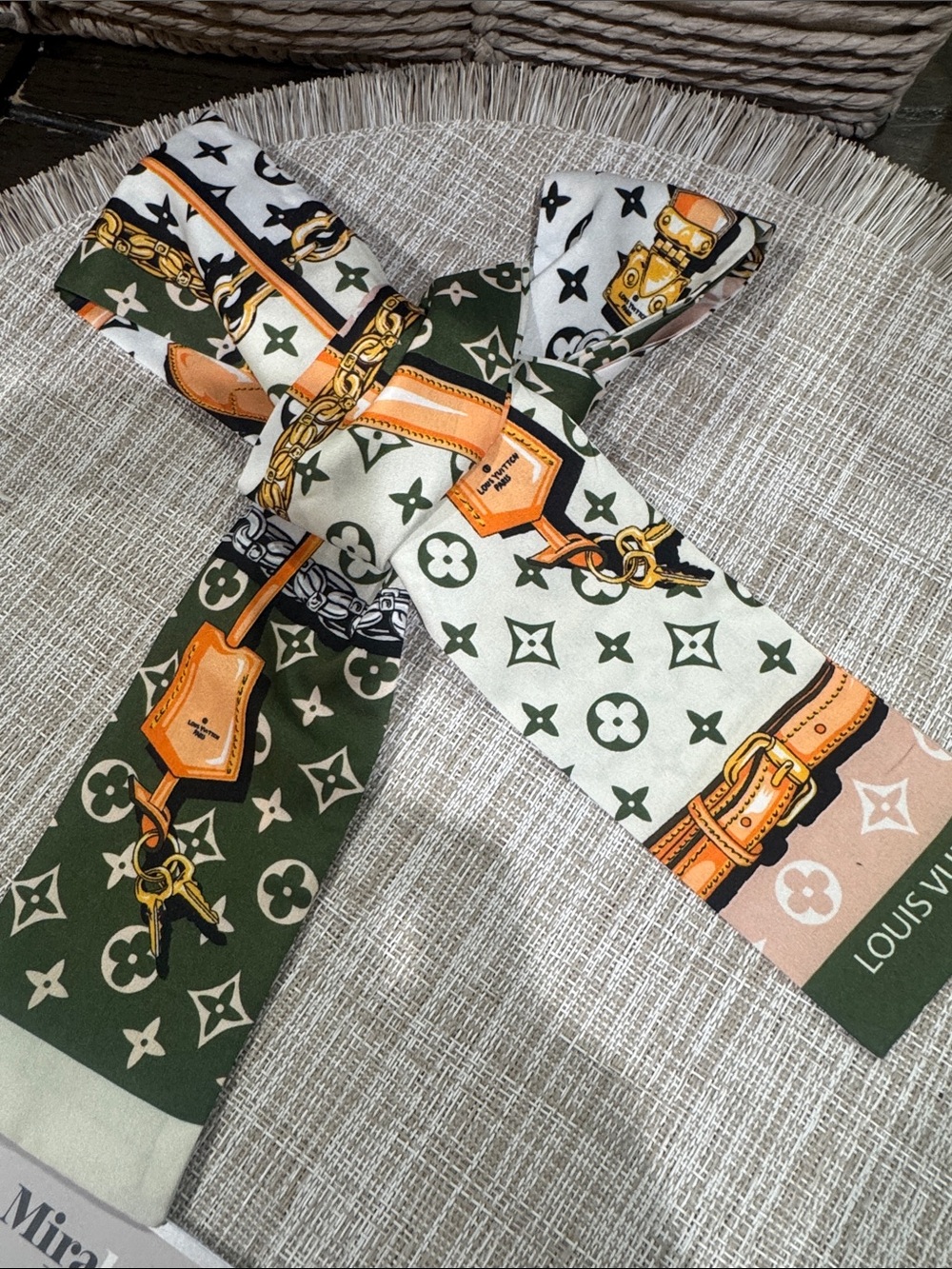Scarf Tie - Green & Cream